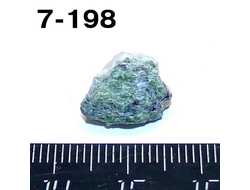 Хромдиопсид натуральный (необработанный) №7-198: 1,4г - 13*11*8мм