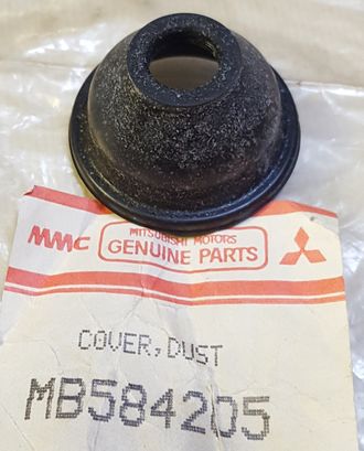 Пыльник (MMC) MMC  стабилизатора   MB584205