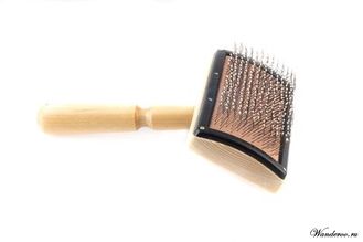 ВАКА Пуходерка  деревянная " ПРЕМИУМ " для собак 80/60 с каплей( для средней и длинной шерсти ) Г21 Артикул: 92869