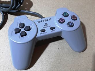 №018 Оригинальный SONY Контроллер для PlayStation 1