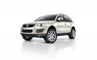 Автомобильные авточехлы для Volkswagen Touareg I с 2003 по 2010 г.в.