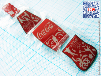 Набор значков «бутылка» Coca-Cola Sochi-2014 (4 шт в планшете)