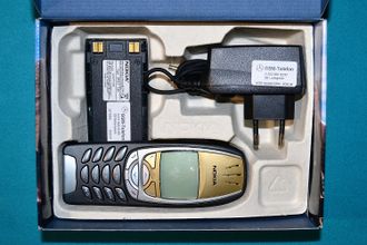 Продан! Nokia 6310i Black/Gold Mercedes Полный комплект Новый Из Германии