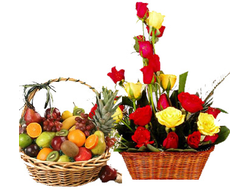 Корзина с цветами и фруктами Шик Подарок