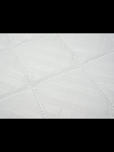 Жаккардовая термостежка на тонком синтепоне для пошива теплой подкладки одежды и одеялок