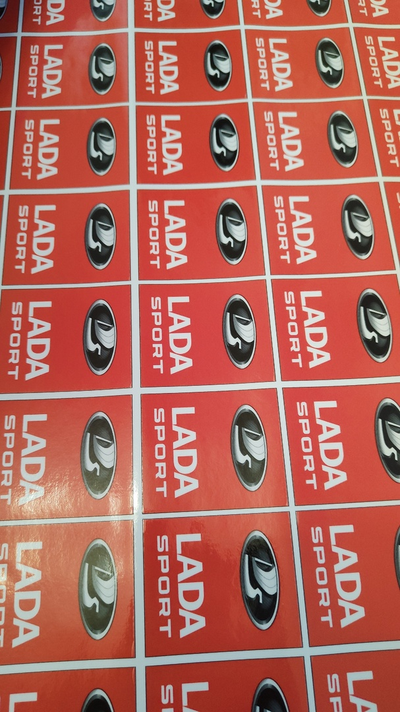 Печать на самоклейке (оракал, oradget, dls и т.д.)