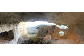 Качи-Кальон средневековый пещерный монастырь