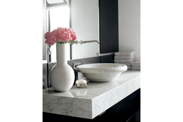 Столешница для ванной комнаты из мрамора Bianco Carrara