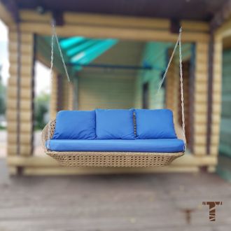 Подвесной диван из ротанга