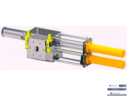 Фильтр шиберный гидравлический двойной колонного типа с четырьмя рабочими поршнями с промывкой обратным потоком