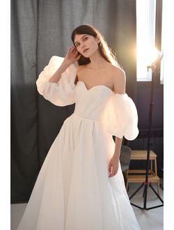 Белое свадебное платье с объемными рукавами-буфами прокат Уфа