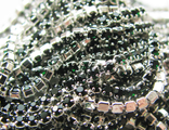 Стразовая лента. темно-зеленый 1,4 мм. цапы под серебро. (100 см)