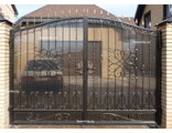 Художественные кованые ворота с поликарбонатом - 043 - &quot;ПЛЕЙН&quot;