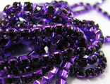 Стразовая лента. фиолетовый 2 мм. цапы под под цвет кристалла (100 см)