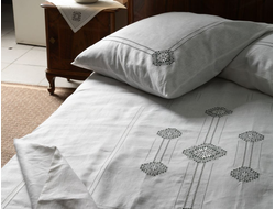 Комплект льняного постельного белья "Великолепие" двуспальный-евро