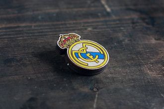 Деревянный значок Waf-Waf FC Real Madrid