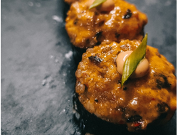 Запеченный с мидиями