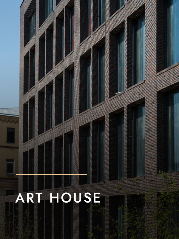 ART HOUSE