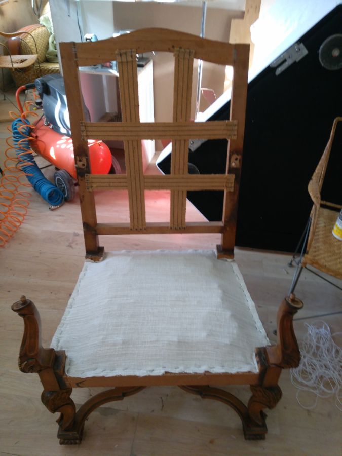 Реставрация ремонт кресла обивка шенилл.
