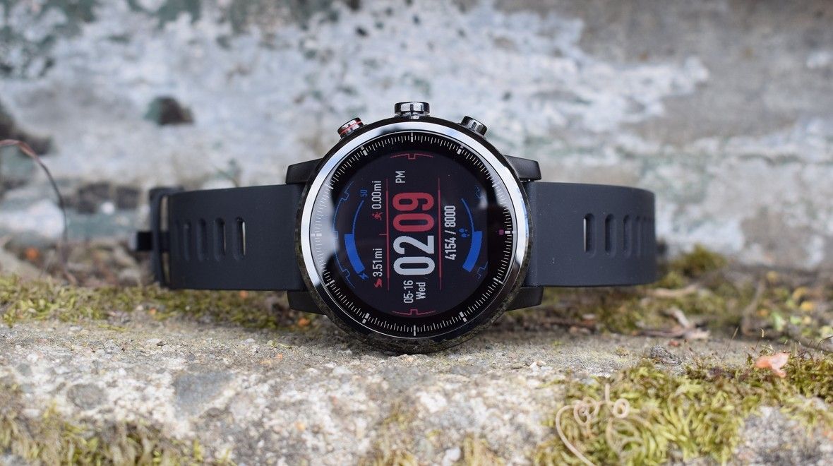 wear-gadget.ru Обзор: Amazfit Stratos - круглый, прочный и на все способен?
