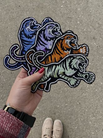 Вышивки с тиграми
