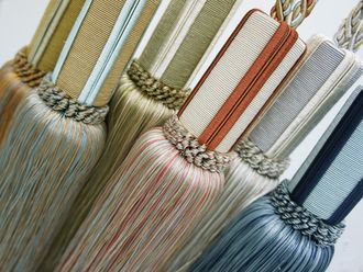 Разноцветные длинные кисти с подвесками для украшения шторок
