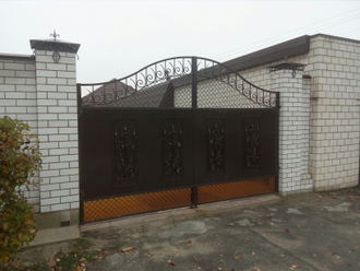 Кованые ворота распашные - Арт 017