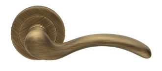 Дверные ручки Morelli Luxury "PATRICIA" BGO Цвет - Матовая бронза Дверные ручки Morelli Luxury "PATRICIA" BGO Цвет - Матовая бронза