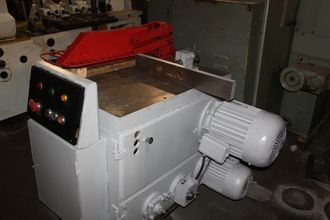 Торцовочный деревообрабатывающий станок ЦКБ-40