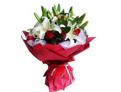 Букет из красных роз и Лилий Шикарный Дуэт