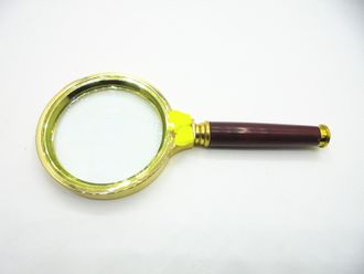 MAGNIFIER70-2