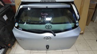 Дверь 5я Toyota   Vitz    67005-52720