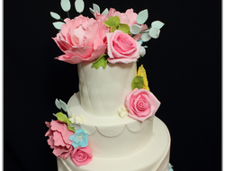Свадебный торт с розами и пионами (15 кг)