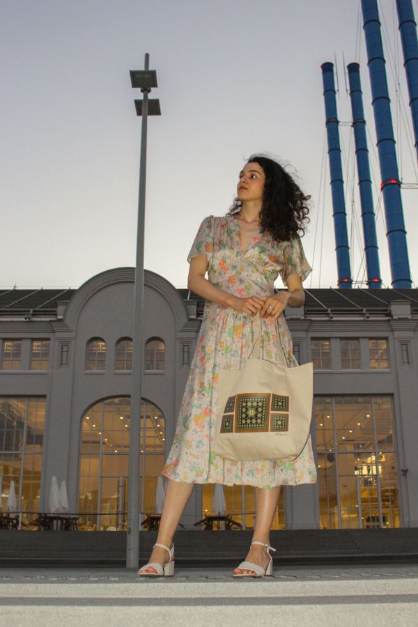 Летняя фотосессия авторских сумок-шопперов от Наталии Смирновой в Москве