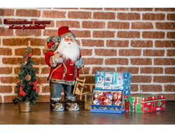 Модель № N5: Санта-Клаус с мешком подарков и санями