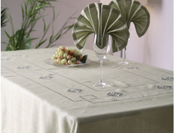 Зеленая красивая прямоугольная 140х180 см льняная скатерть на стол с вышивкой