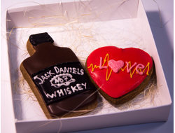 Набор пряников в коробочке "Jack Daniels" и сердечко "Love"