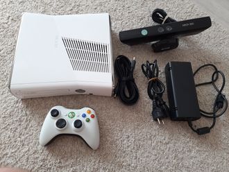 Белый Xbox 360 + Kinect + Игры (Чипован)