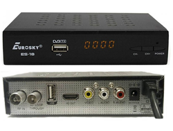 Eurosky ES-18. С индикатором, внутренний БП (WI-FI, IPTV, HDMI, 2 USB, DOLBYDIGITAL)