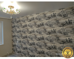 Косметический ремонт комнаты в Мурманске - Поклейка обоев, укладка ламината, натяжной потолок, дверь