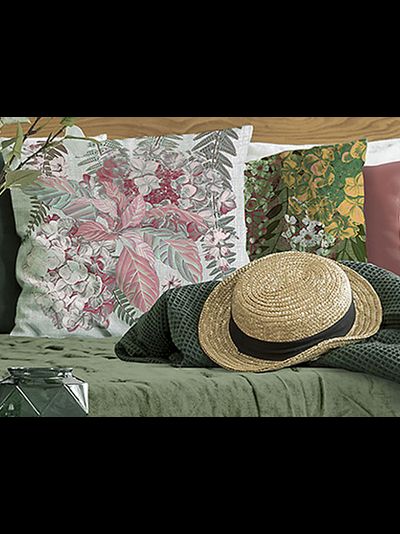 FA2007, подушки. Цветочная тема