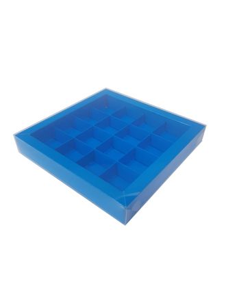 Коробка на 16 конфет 20*20*3 см,  с пластиковой крышкой и с разделителями, Голубая