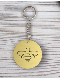 Брелок с гравировкой золотой талисман пчела №17