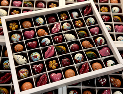 Корпусные конфеты ручной работы Бельгийский шоколад 42 конфеты Арт 8.325