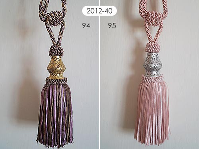 Кисть средняя с ленточками, 72 см. Арт. 2012-40
