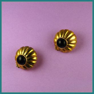 Выйти из тени Выйти из тени