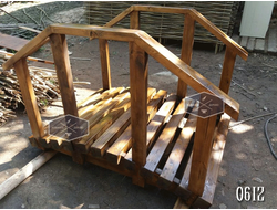 Деревянный декоративный мостик для сада и пруда