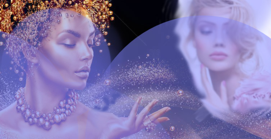 Женщина купается в аромате