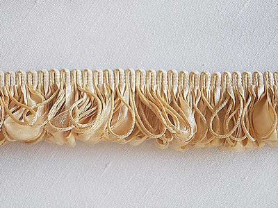 Ленточная бахрома ванильно-желтого цвета