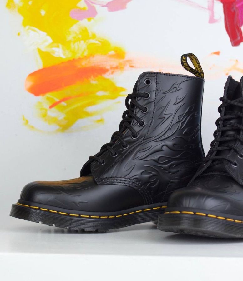 Ботинках Dr Martens 1460 черные высокие